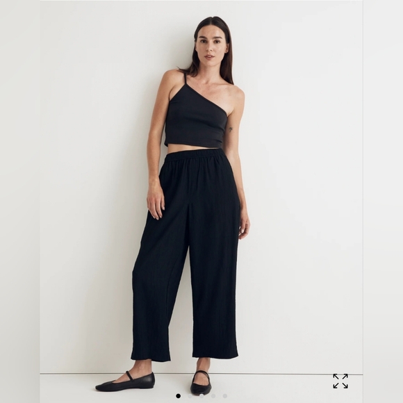 Madewell Pants - Madewell Crinkled Crepe Black Pull On Crop Pants Size XS